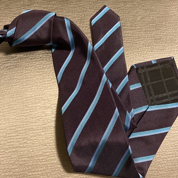 Burberry London tie - Picture 5 of 5